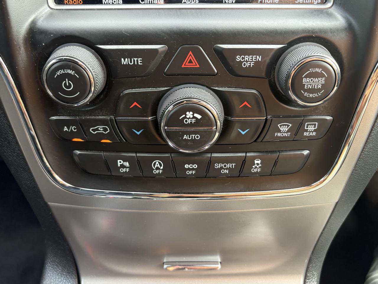 Jeep Grand Cherokee Laredo 4WD 2018