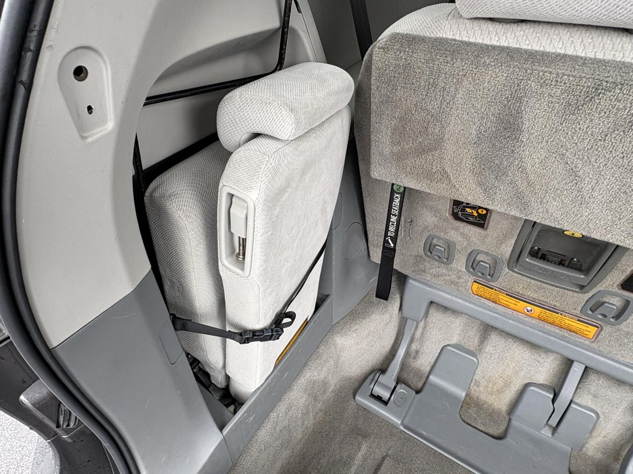 Toyota Sienna LE 2013