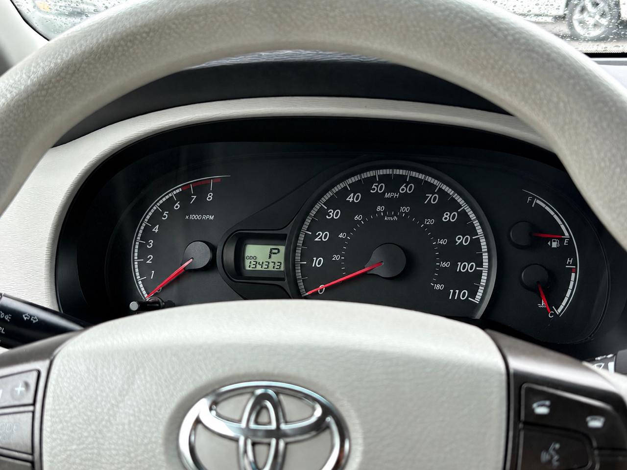 Toyota Sienna LE 2013