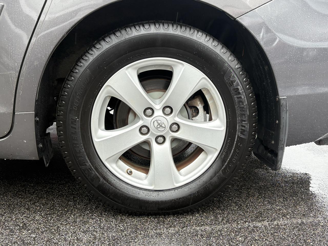Toyota Sienna LE 2013