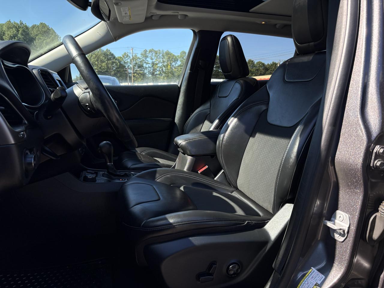 Jeep Cherokee Latitude Plus 4WD 2019