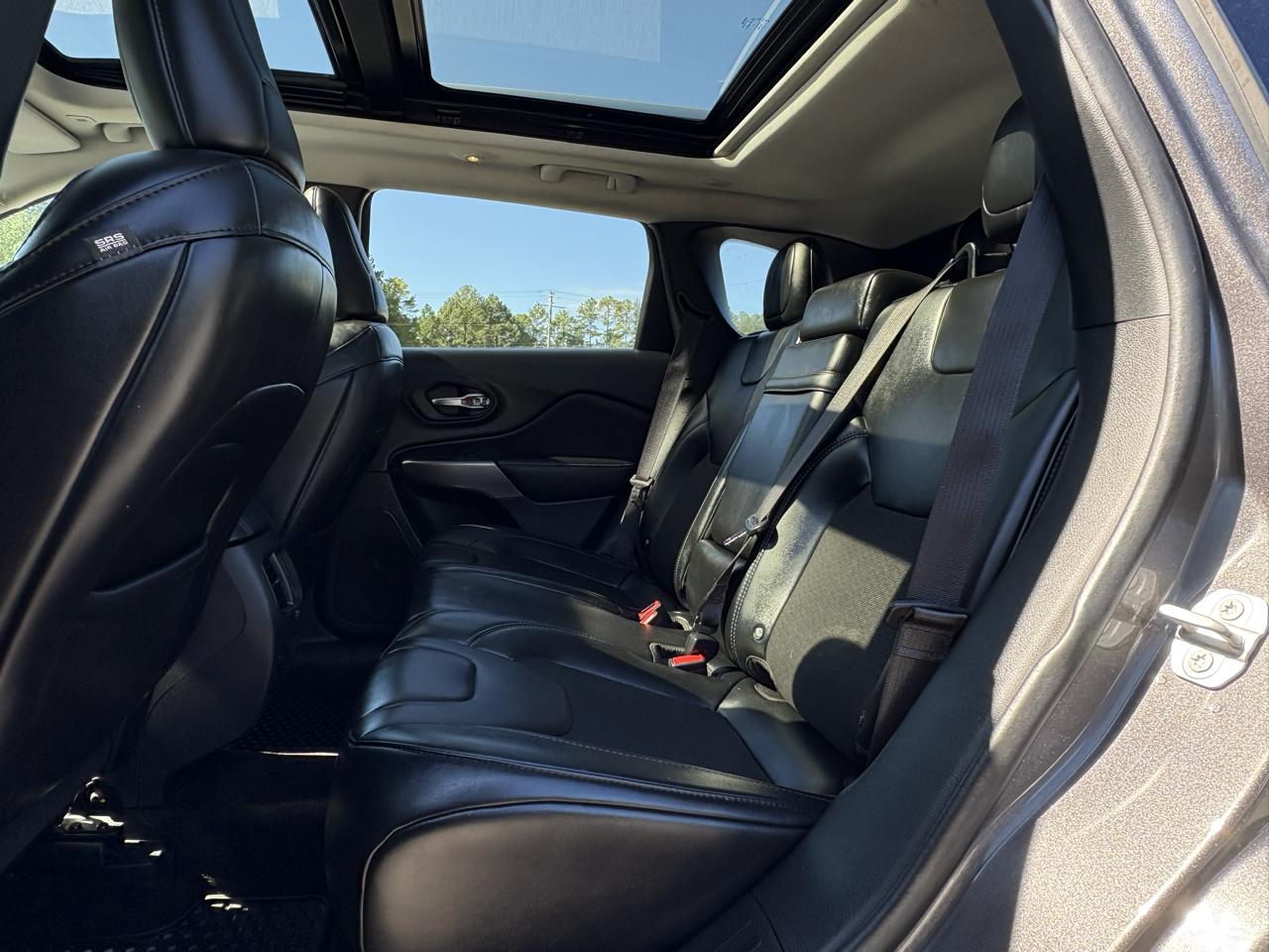 Jeep Cherokee Latitude Plus 4WD 2019