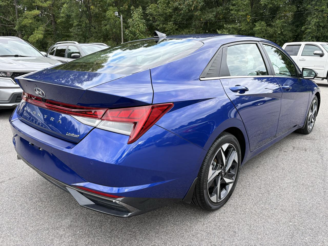 Hyundai Elantra Limited 2023