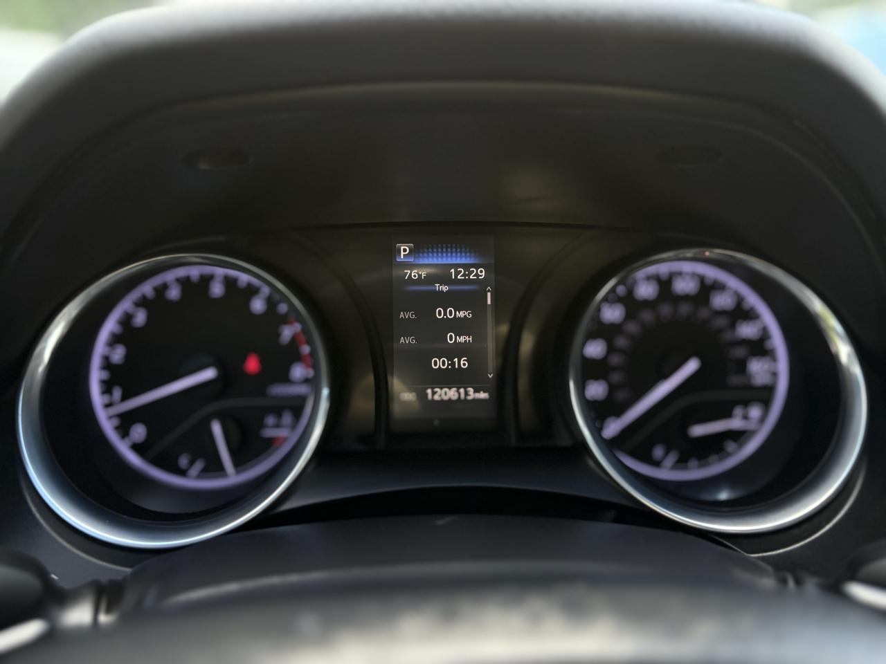 Toyota Camry SE 2020