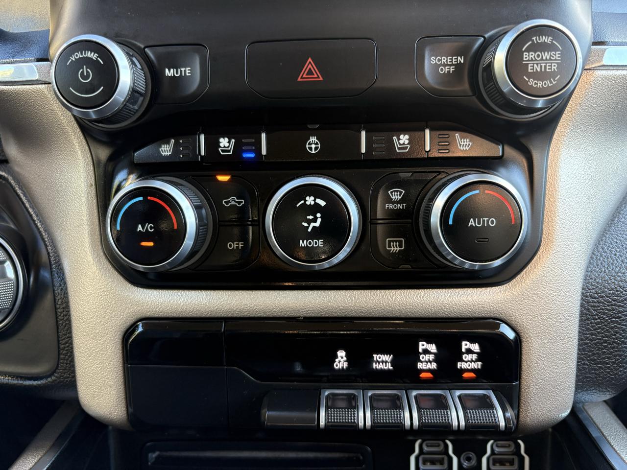 RAM 1500 Laramie Crew Cab 2019