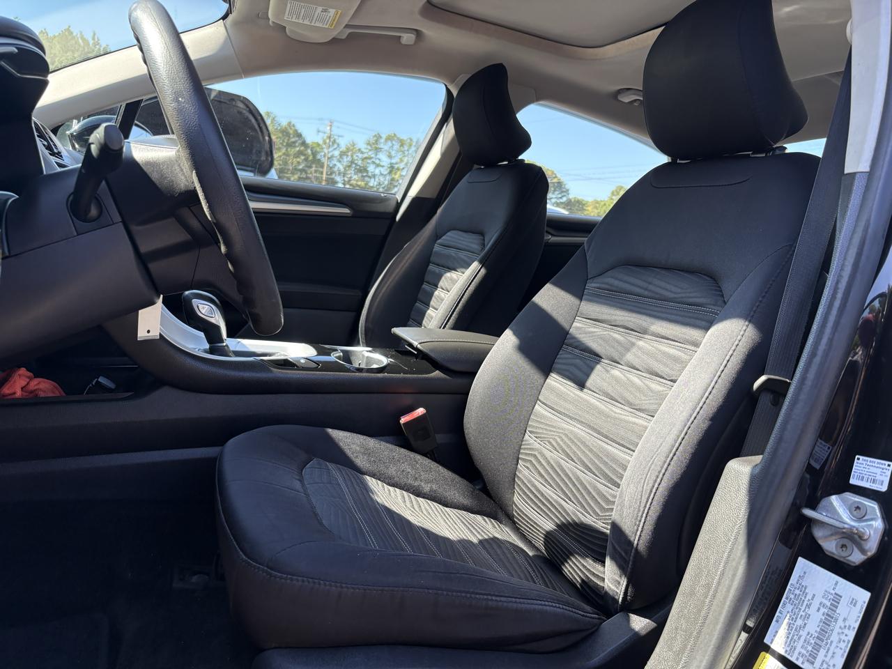 Ford Fusion SE 2016