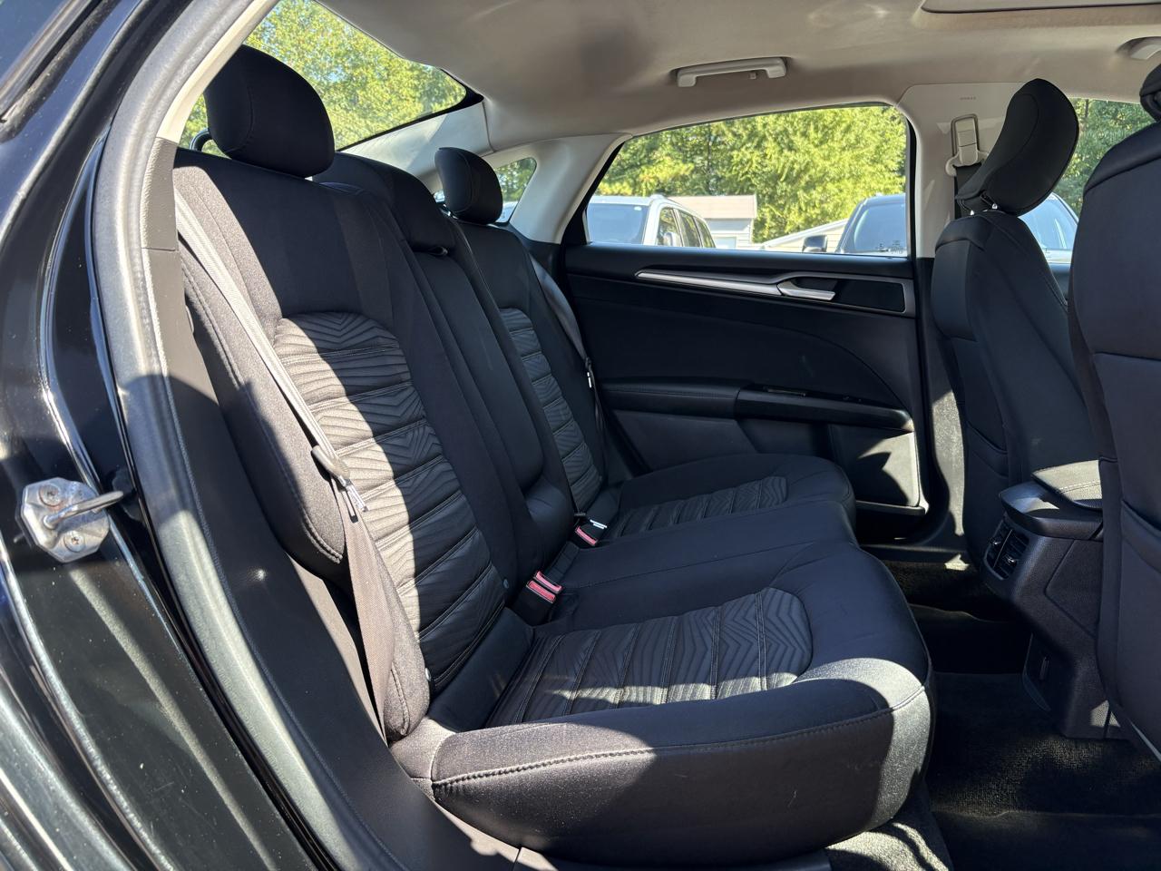 Ford Fusion SE 2016