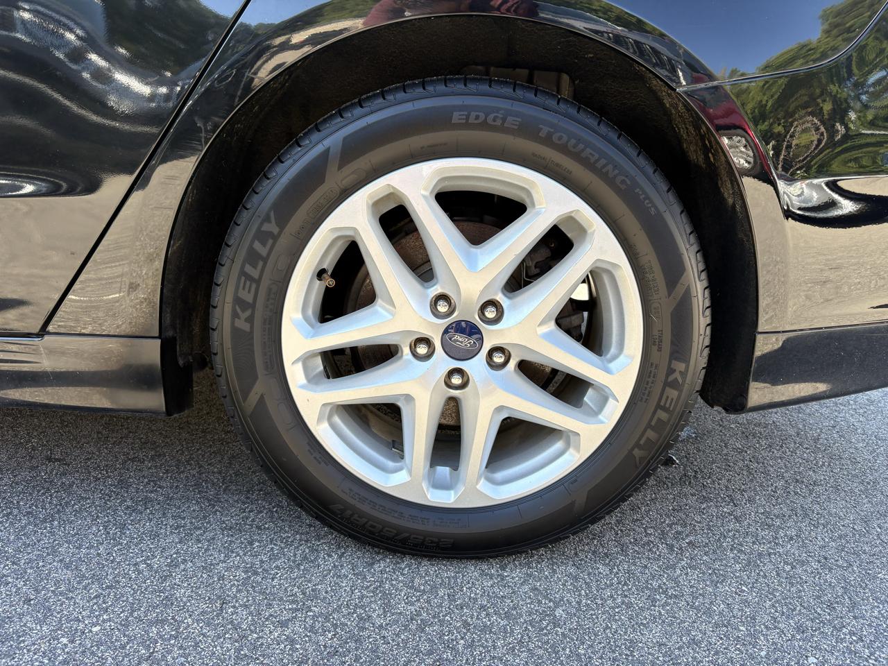 Ford Fusion SE 2016