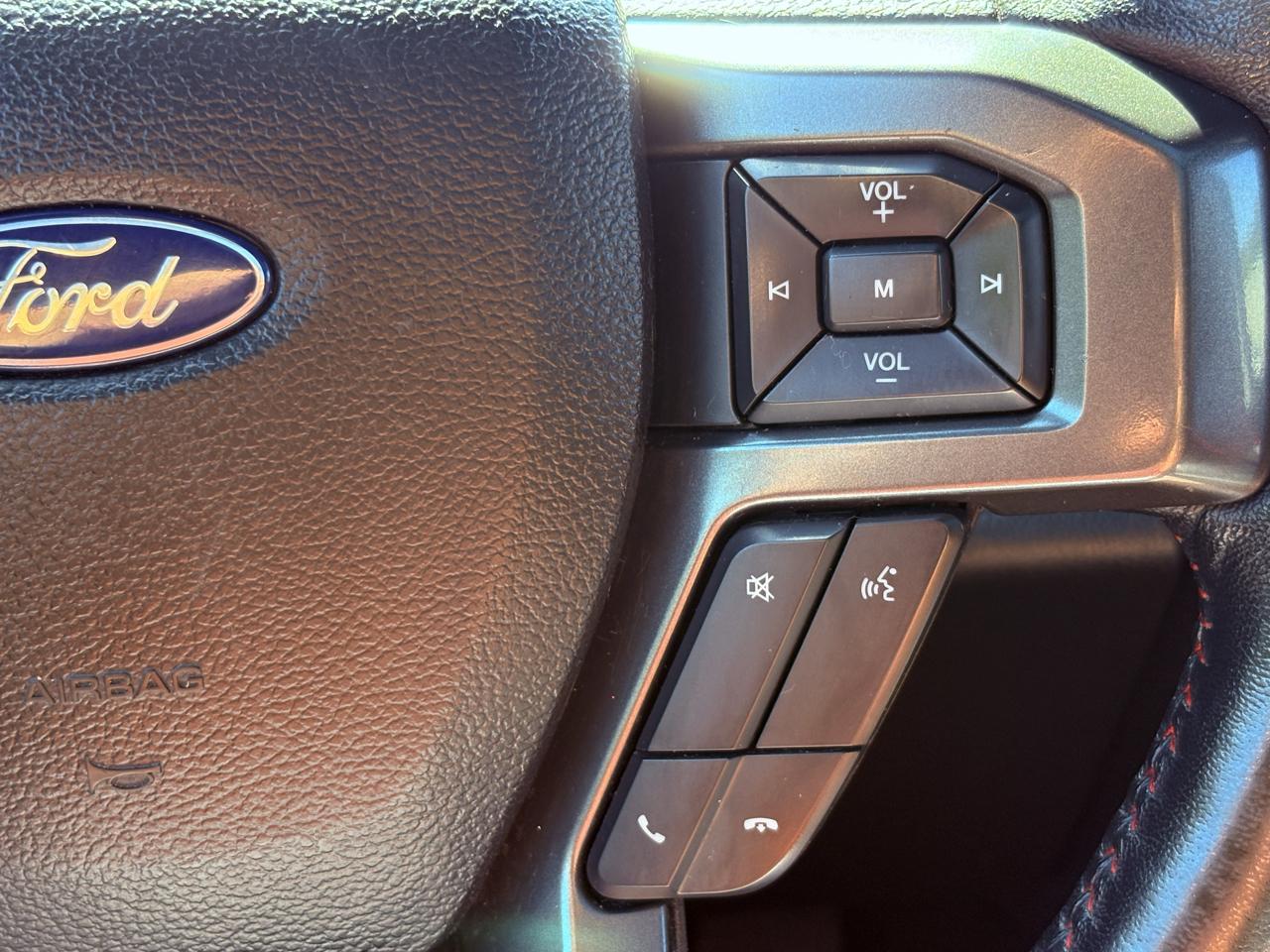 Ford F-150 Supercab 157" Lariat 4WD 2018