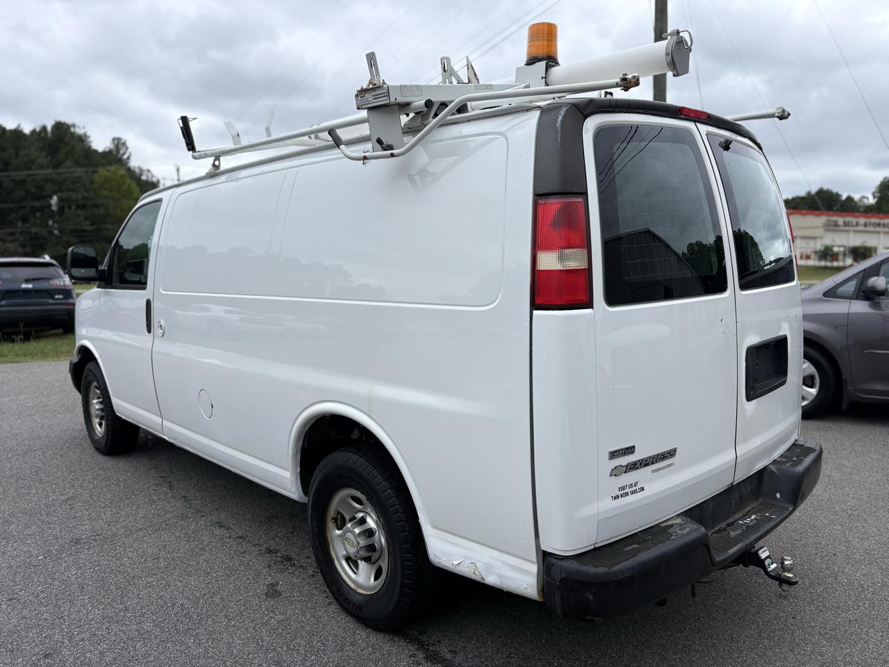 Chevrolet Express 2500 Cargo 2011