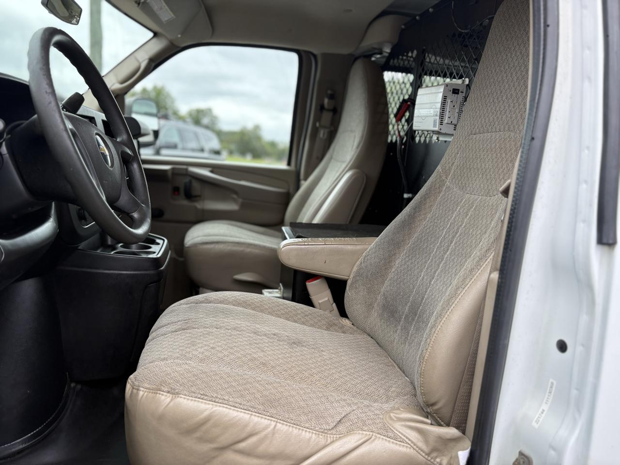 Chevrolet Express 2500 Cargo 2011