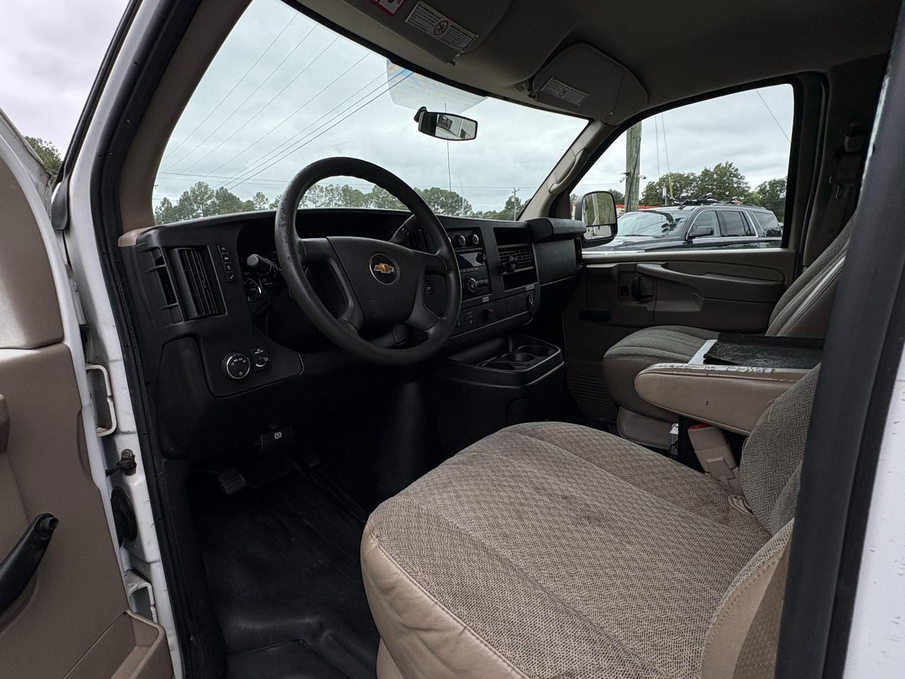 Chevrolet Express 2500 Cargo 2011