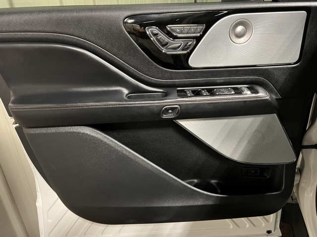 Lincoln Aviator  2020