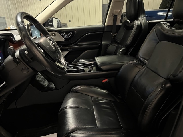 Lincoln Aviator  2020