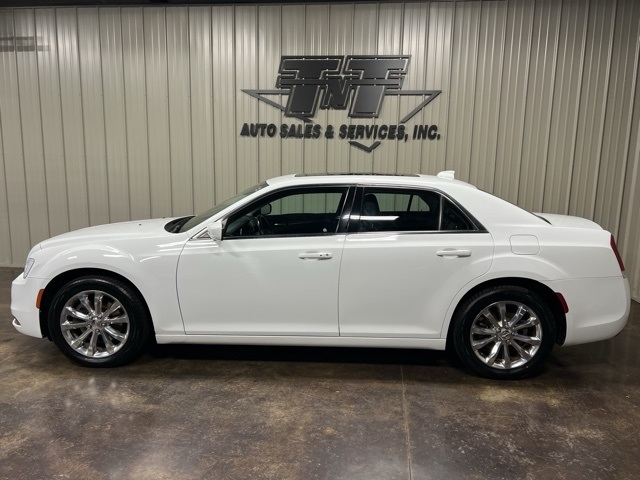 Chrysler 300  2017