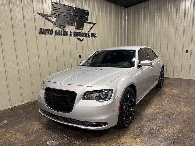 2021 Chrysler 300 S's photo