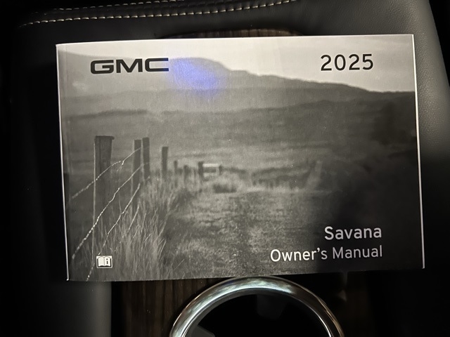 GMC Savana  2025