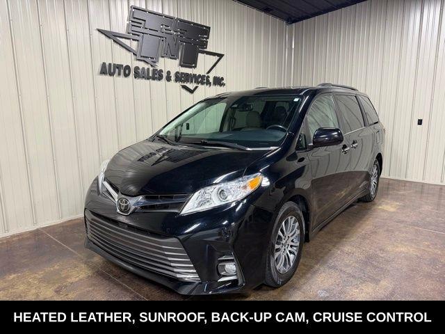 2020 Toyota Sienna XLE