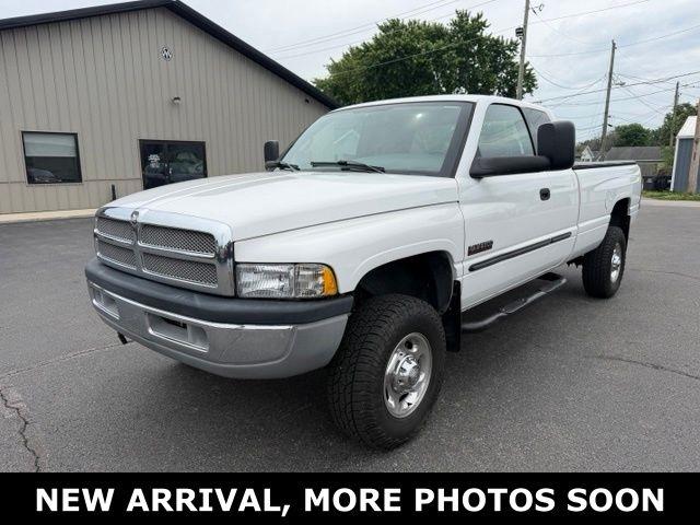2002 Dodge Ram 2500 SLT 4X4 QUAD CAB SWB's photo
