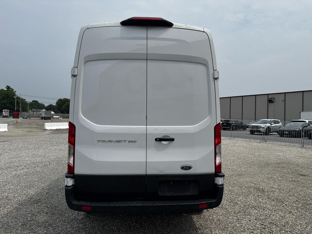 Ford Transit 250 Van High Roof w/Sliding Pass. 148-in. WB 2021