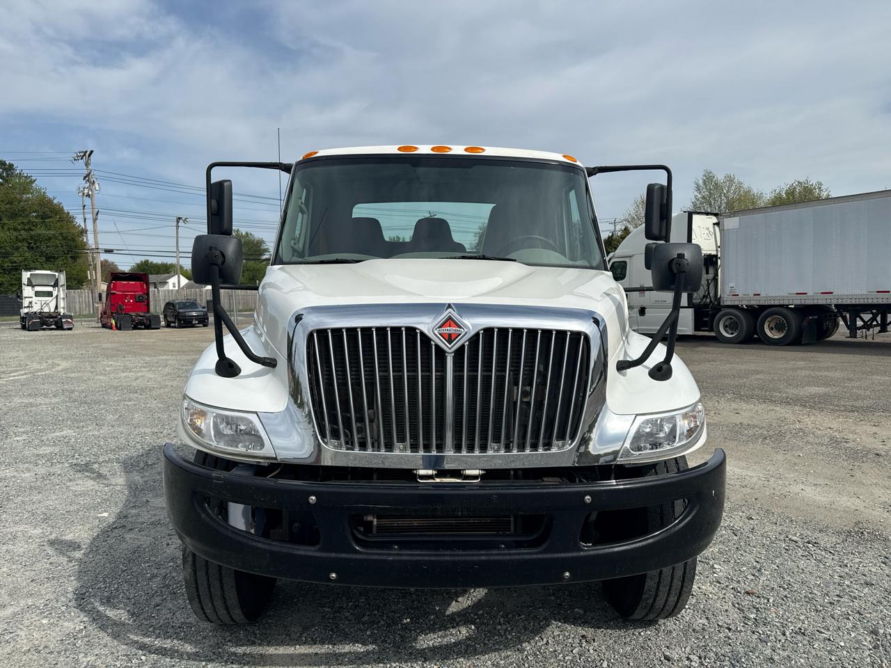 International 4300  2019