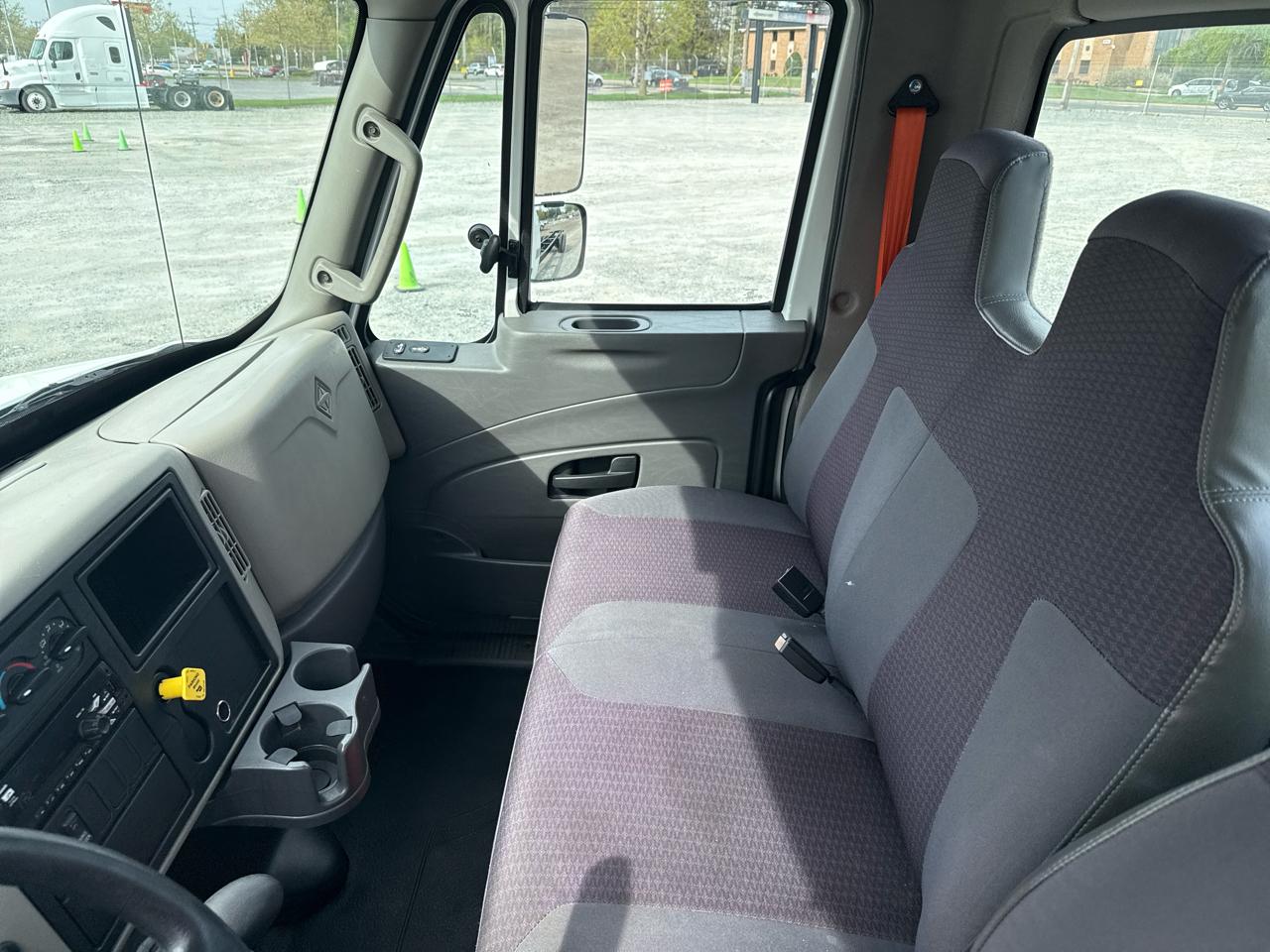 International 4300  2019