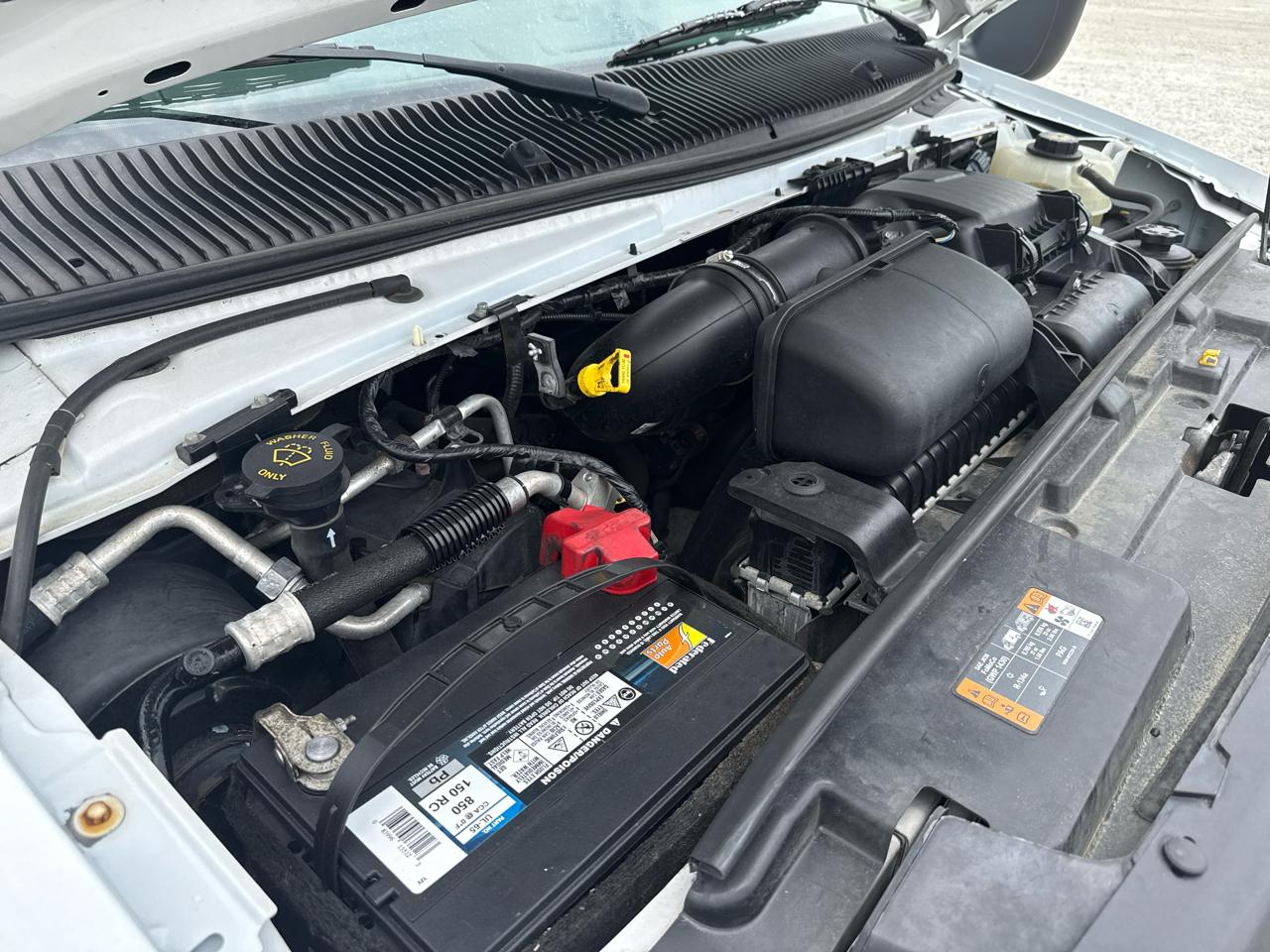 Ford Econoline E-350 Super Duty 2022