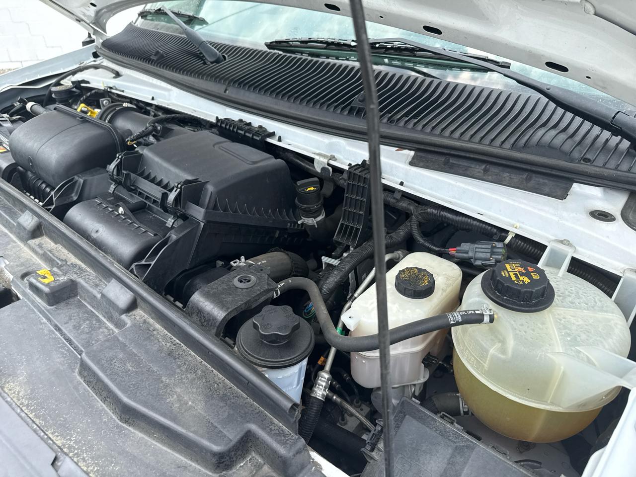 Ford Econoline E-350 Super Duty 2022