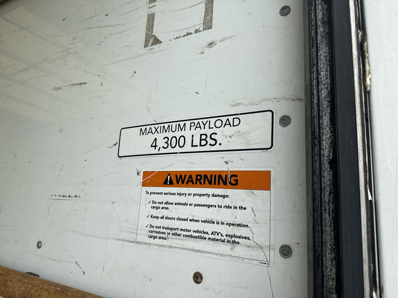 Ford Econoline E-350 Super Duty 2022