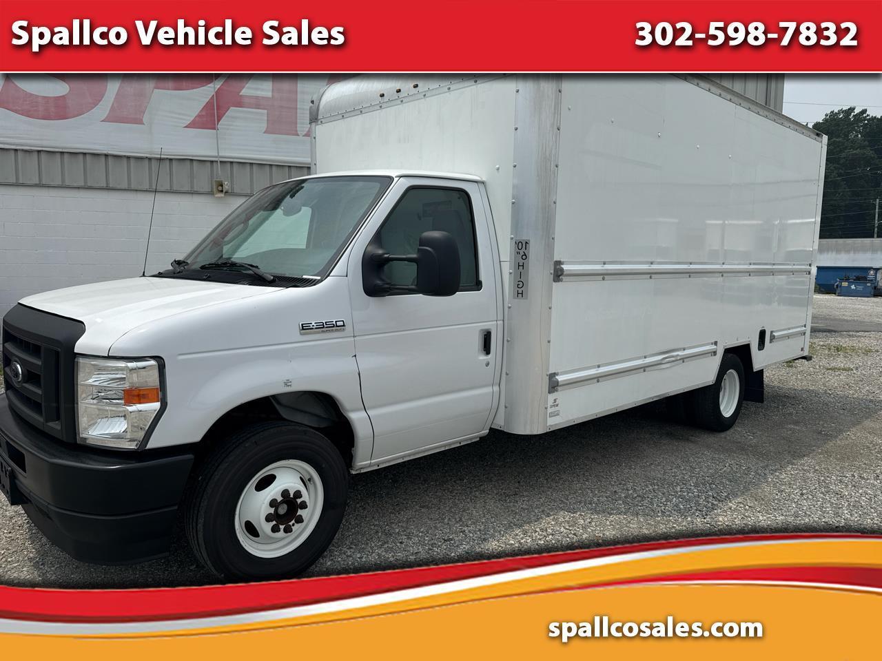 Ford Econoline E-350 Super Duty 2022