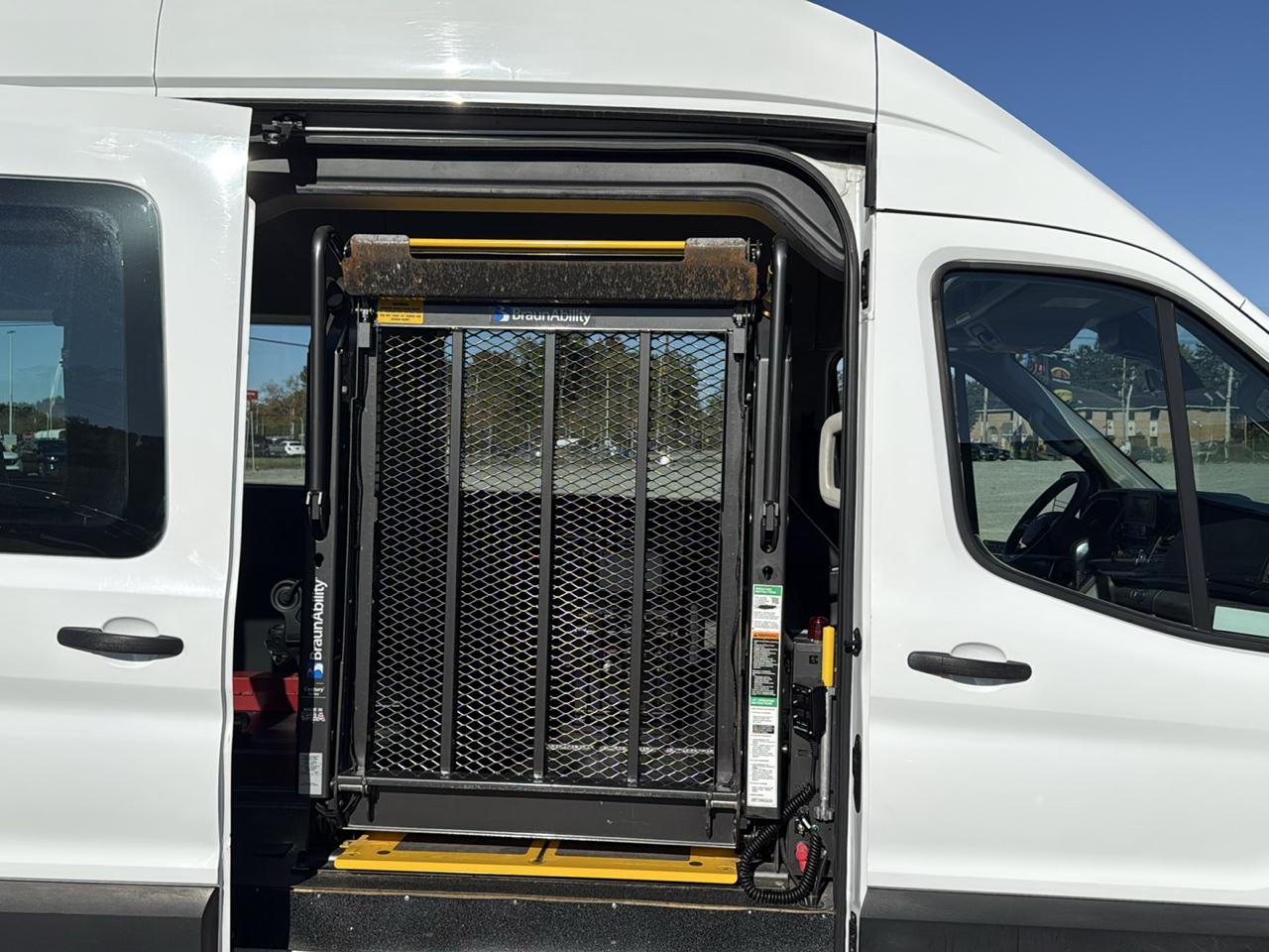Ford T350 Vans XL Wgn High Roof 148 2020