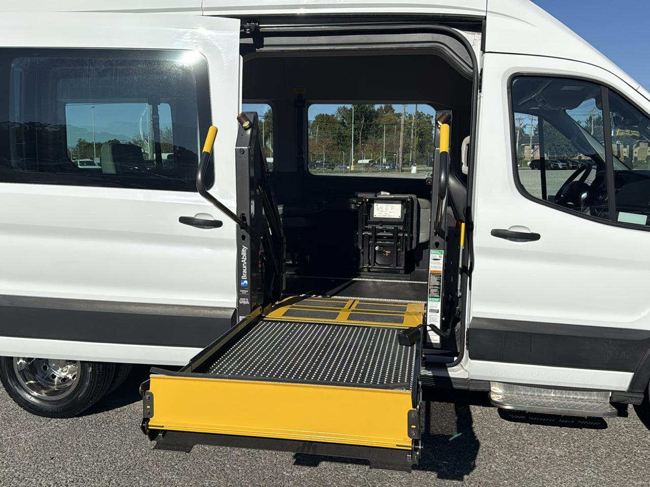 Ford T350 Vans XL Wgn High Roof 148 2020