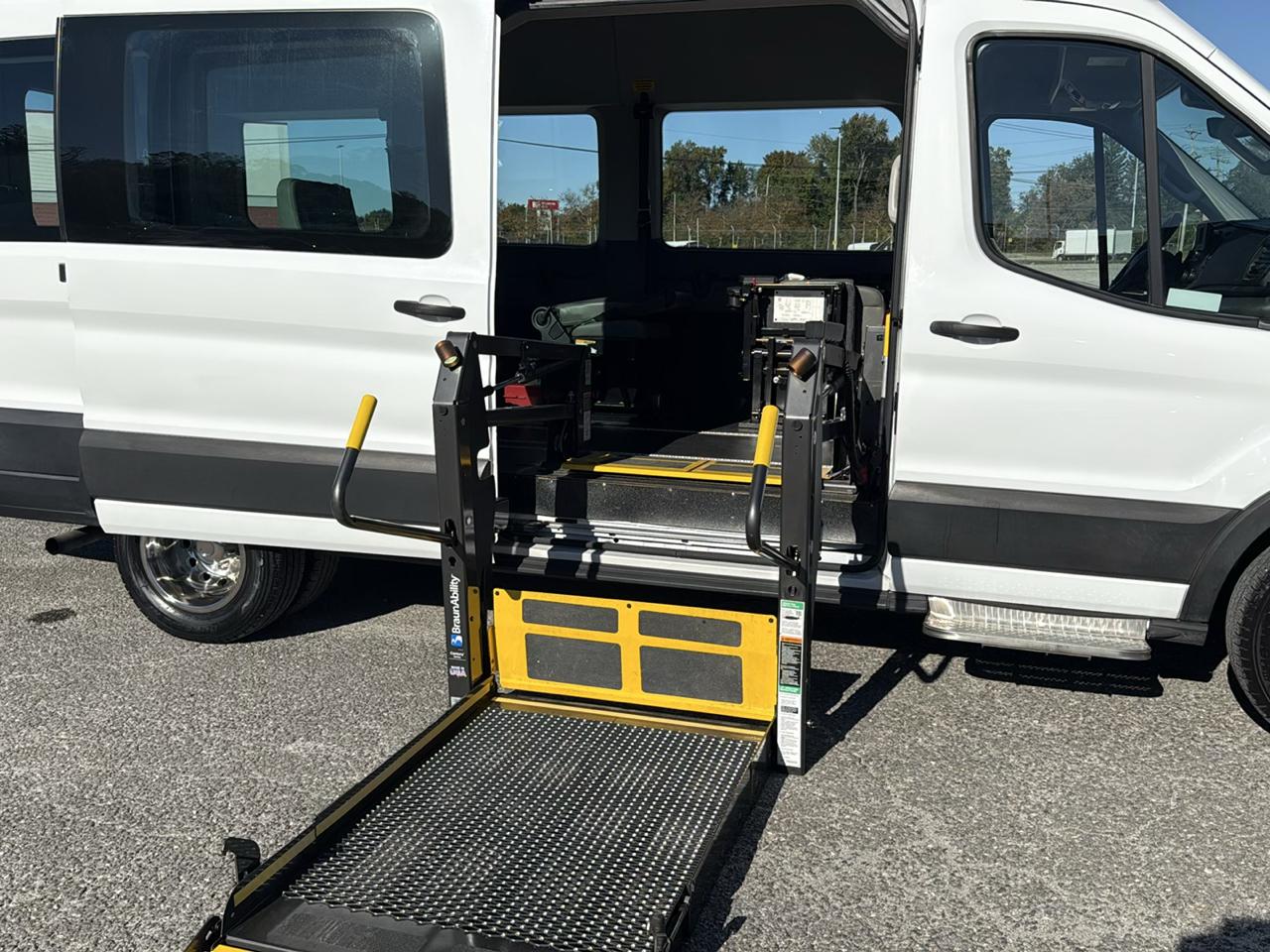 Ford T350 Vans XL Wgn High Roof 148 2020