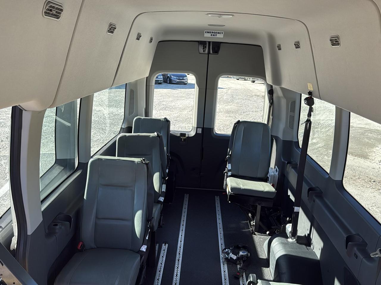 Ford T350 Vans XL Wgn High Roof 148 2020
