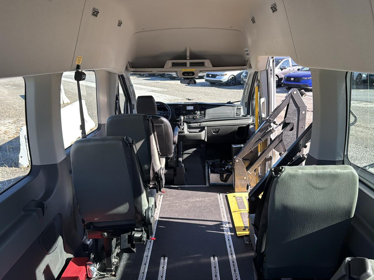 Ford T350 Vans XL Wgn High Roof 148 2020