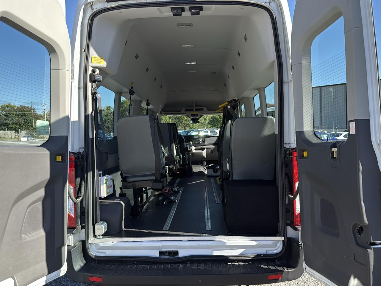 Ford T350 Vans XL Wgn High Roof 148 2020