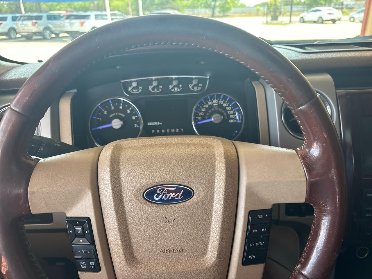 Ford F-150 4WD SuperCrew 145" Platinum 2012