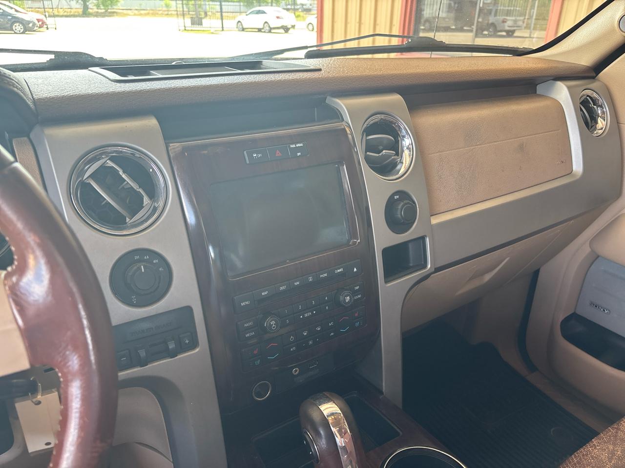 Ford F-150 4WD SuperCrew 145" Platinum 2012