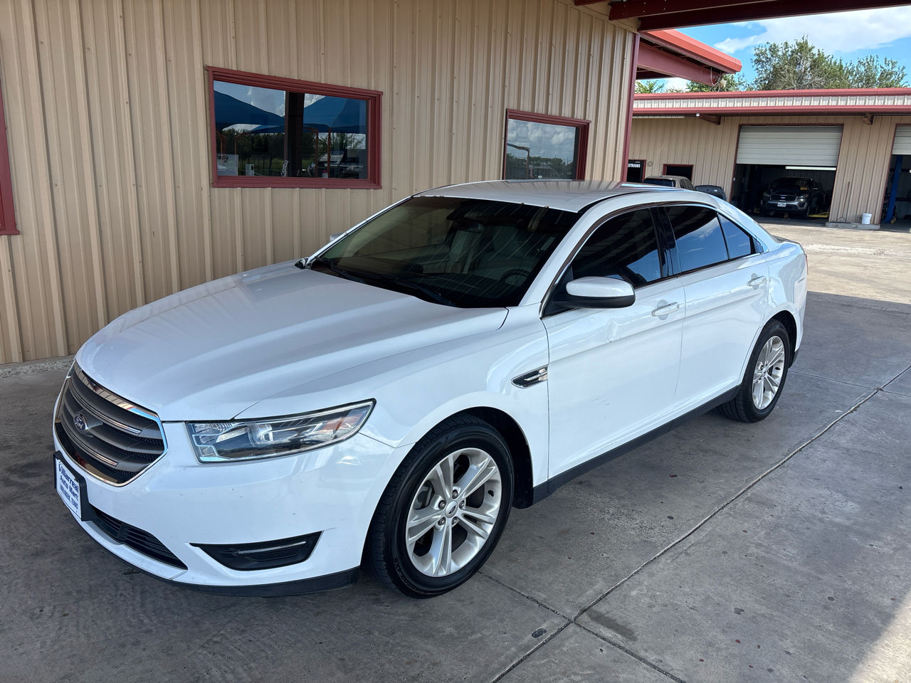 Ford Taurus SEL FWD 2018 Ford Taurus SEL FWD 2018