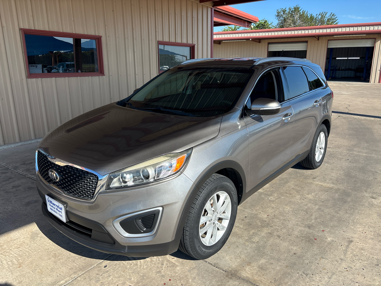 Kia Sorento LX FWD 2017 Kia Sorento LX FWD 2017