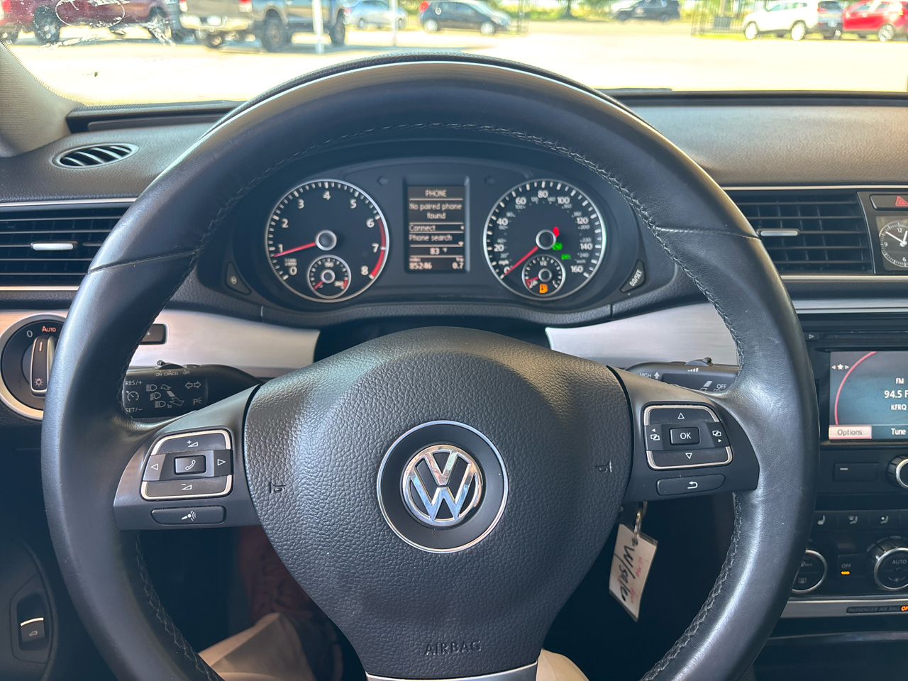 Volkswagen Passat 4dr Sdn 2.5L Auto SE 2012 Volkswagen Passat 4dr Sdn 2.5L Auto SE 2012