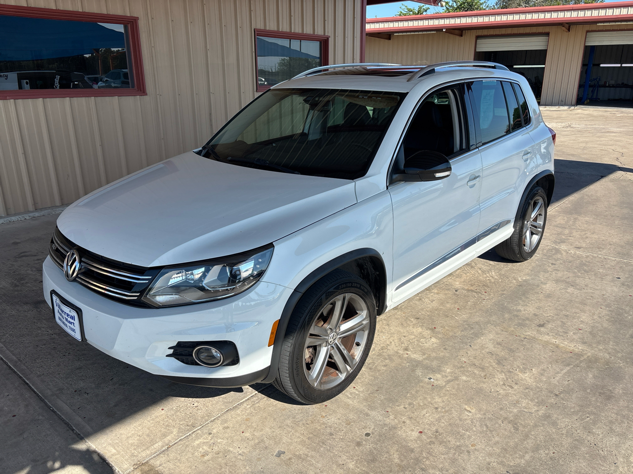 Volkswagen Tiguan 2.0T Sport FWD 2017 Volkswagen Tiguan 2.0T Sport FWD 2017