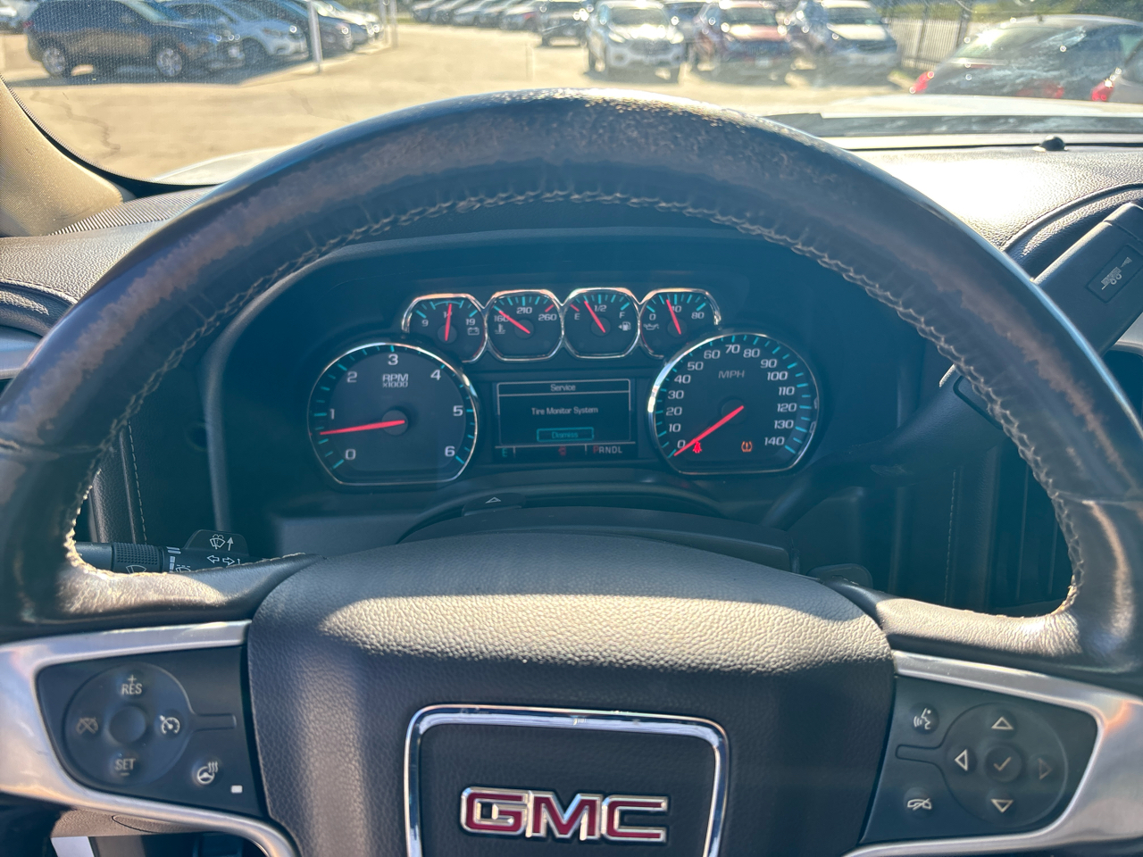 GMC Sierra 1500 4WD Crew Cab 143.5" SLT 2018 GMC Sierra 1500 4WD Crew Cab 143.5" SLT 2018