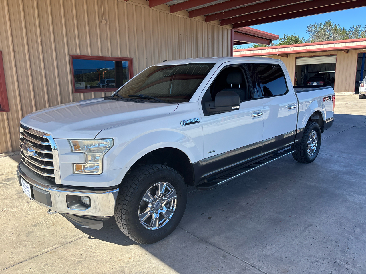 Ford F-150 4WD SuperCrew 145" King Ranch 2015 Ford F-150 4WD SuperCrew 145" King Ranch 2015