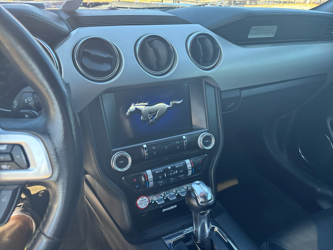 2016 Ford Mustang EcoBoost photo 4