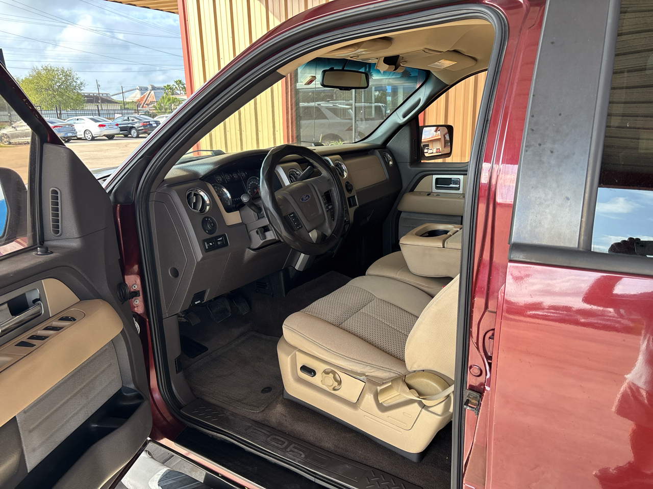 Ford F-150 4WD SuperCrew 145" XLT 2010