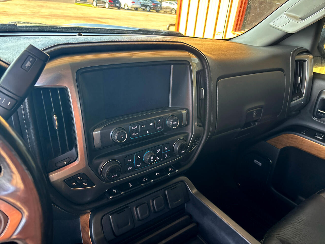 Chevrolet Silverado 1500 2WD Crew Cab 143.5" LTZ w/1LZ 2017