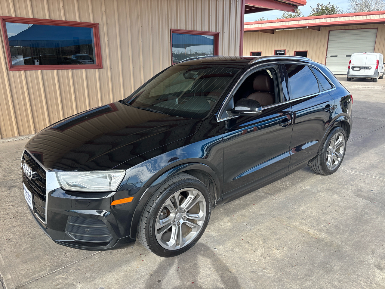 Audi Q3 FrontTrak 4dr Premium Plus 2016