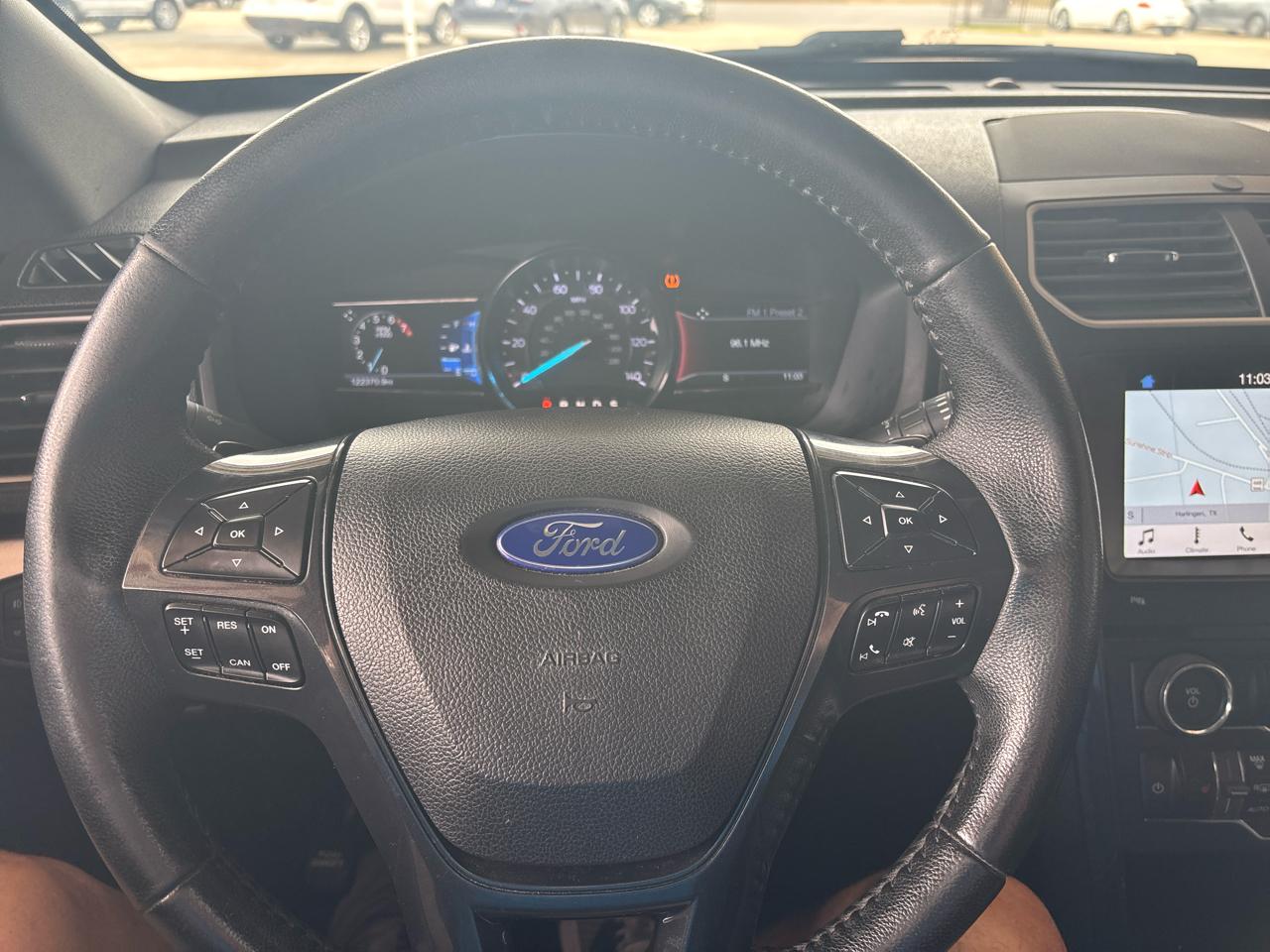 Ford Explorer XLT FWD 2017