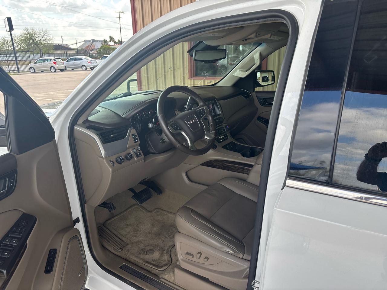 GMC Yukon 4WD 4dr SLT 2015